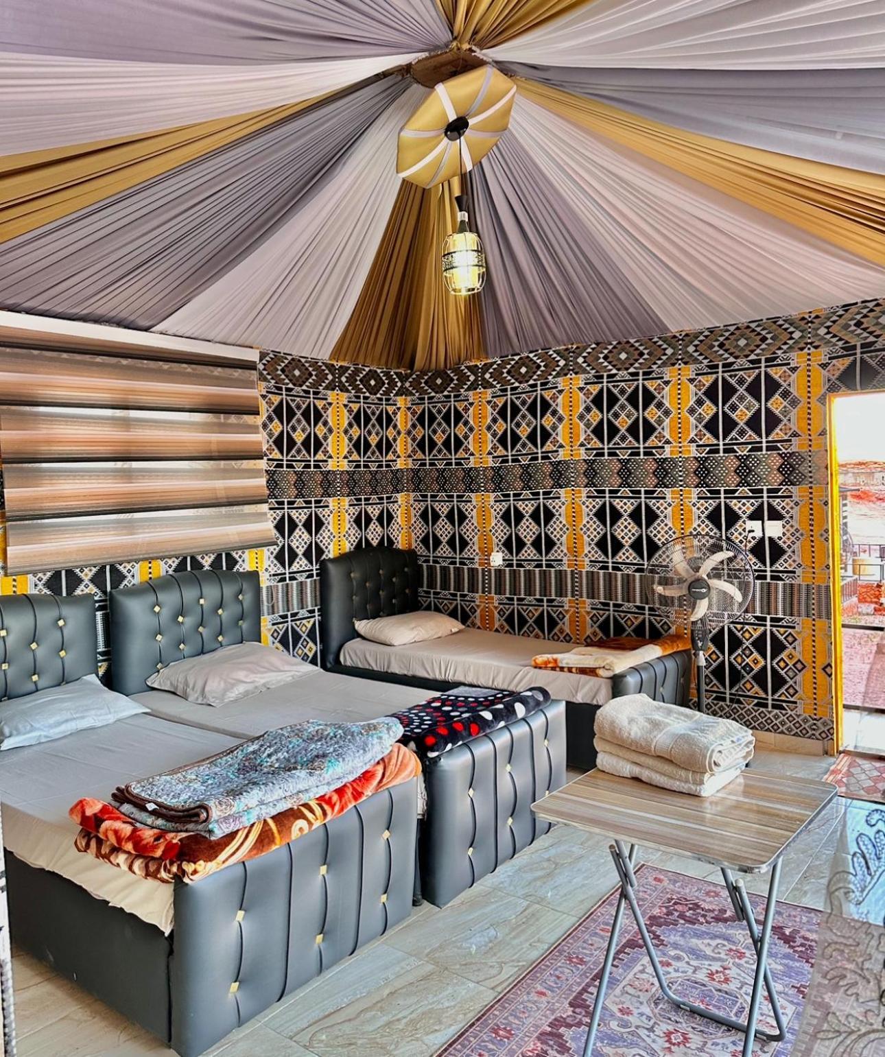 Rum Flower Bubbles Luxury Camp Wadi Rum Extérieur photo