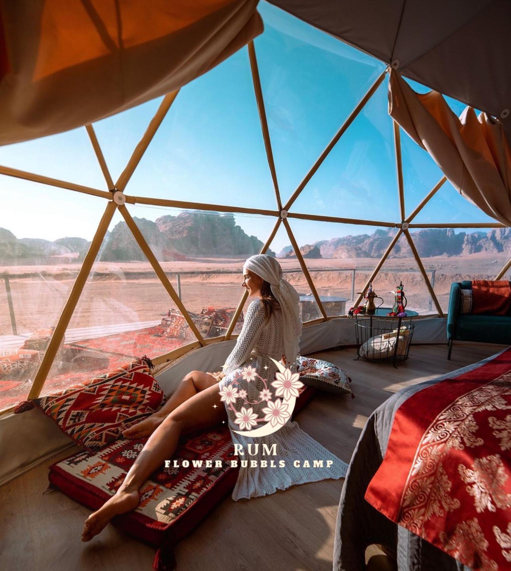 Rum Flower Bubbles Luxury Camp Wadi Rum Extérieur photo