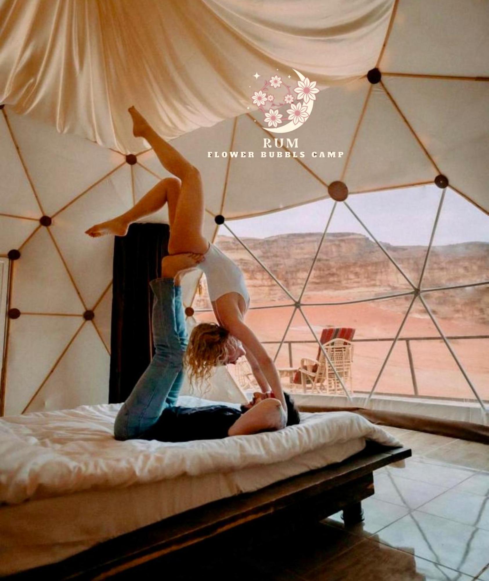 Rum Flower Bubbles Luxury Camp Wadi Rum Extérieur photo